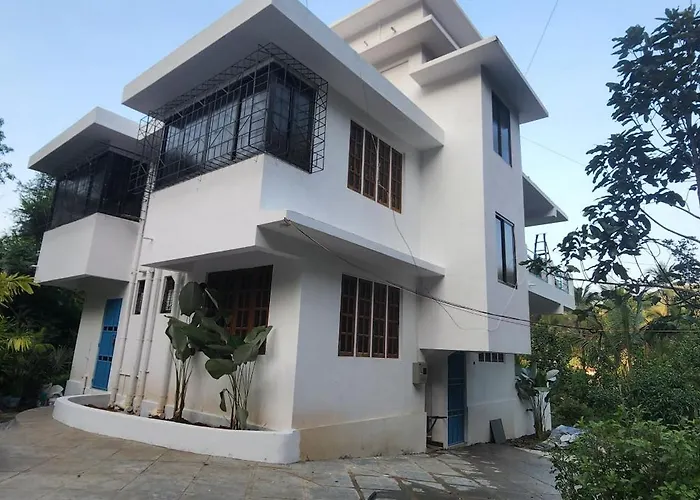 Wild Orchid 5Bhk Villa & Eco Cottages In Sancoale Valley