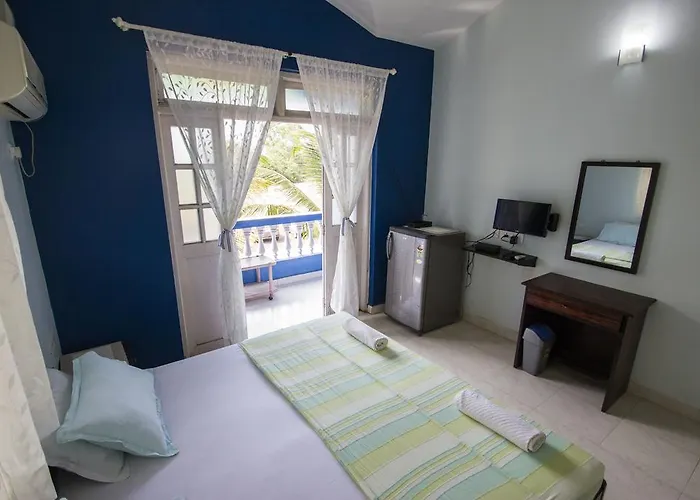 Veeniola Holiday Home